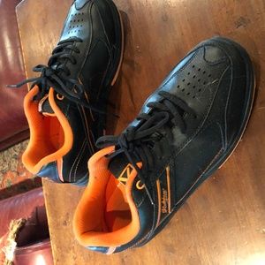 Bowling shoes